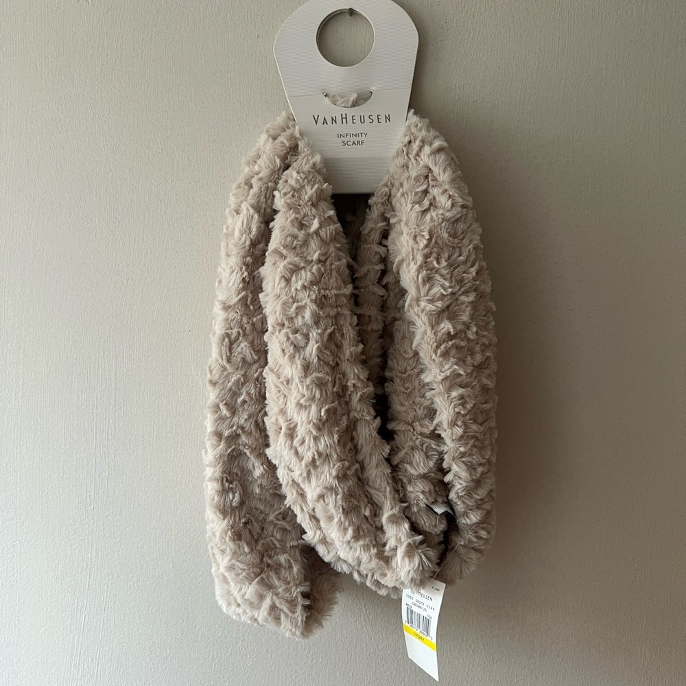 Van Heusen - ivory infinity scarf
